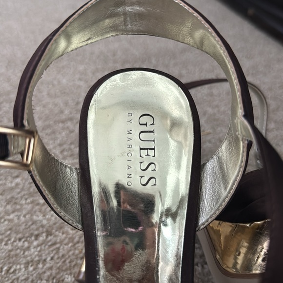 Guess By Marciano - Picture 4 of 5